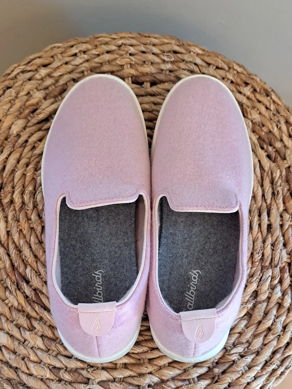 ALLBIRDS Womens Merino Wool Lounger Pink Loafer Sneakers Grey Wool Insoles 8